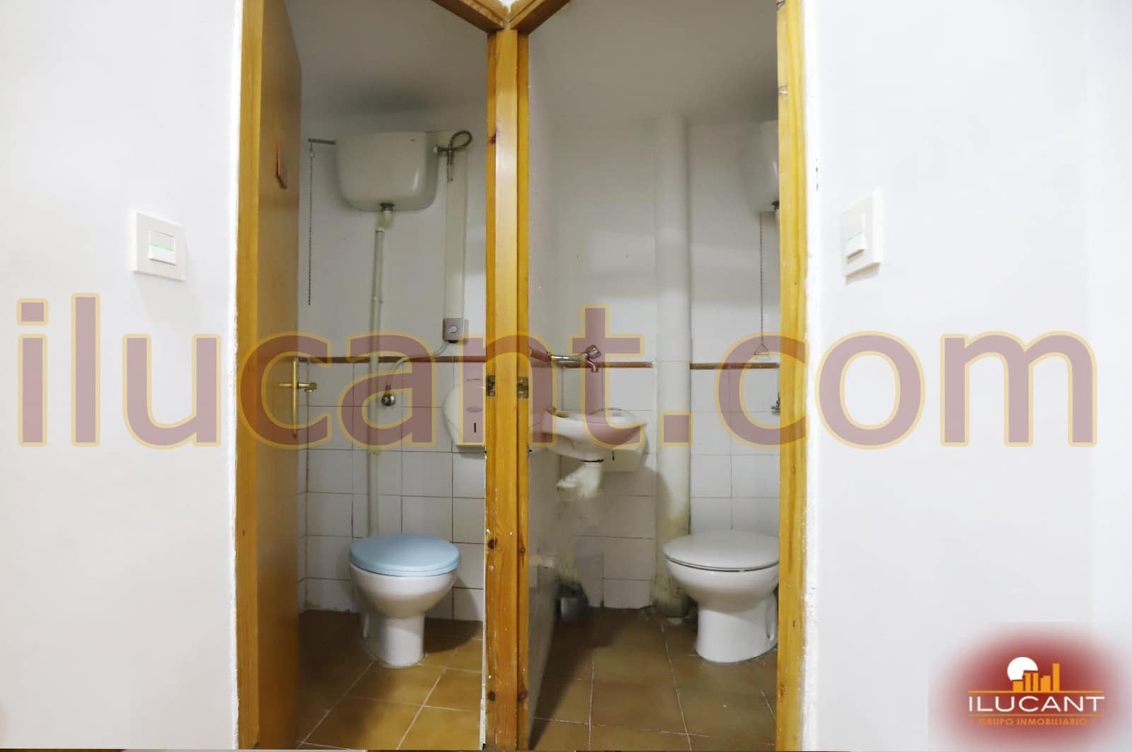 Commercieel te koop in Alicante stad - € 117.000 (Ref: 9114723)