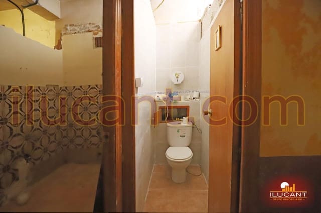 Commercial for sale in San Blas, Alicante / Alacant city - € 99,750 (Ref: 9114763)