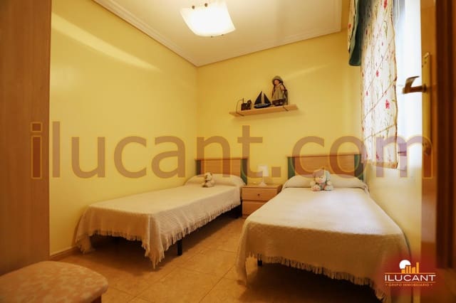 3 makuuhuone Asunto myytävänä paikassa Alicante kaupunki - 209 000 € (Ref: 9149173)