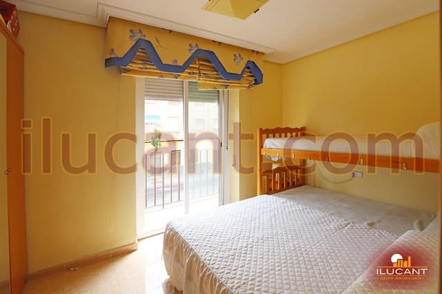 3 makuuhuone Asunto myytävänä paikassa Alicante kaupunki - 209 000 € (Ref: 9149173)