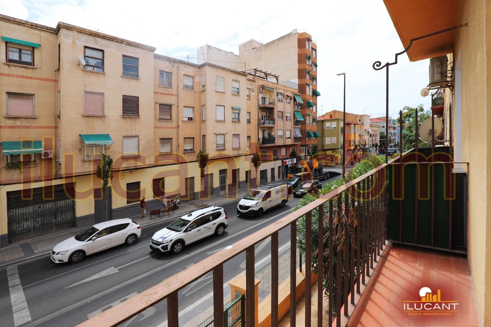 3 makuuhuone Asunto myytävänä paikassa Alicante kaupunki - 209 000 € (Ref: 9149173)