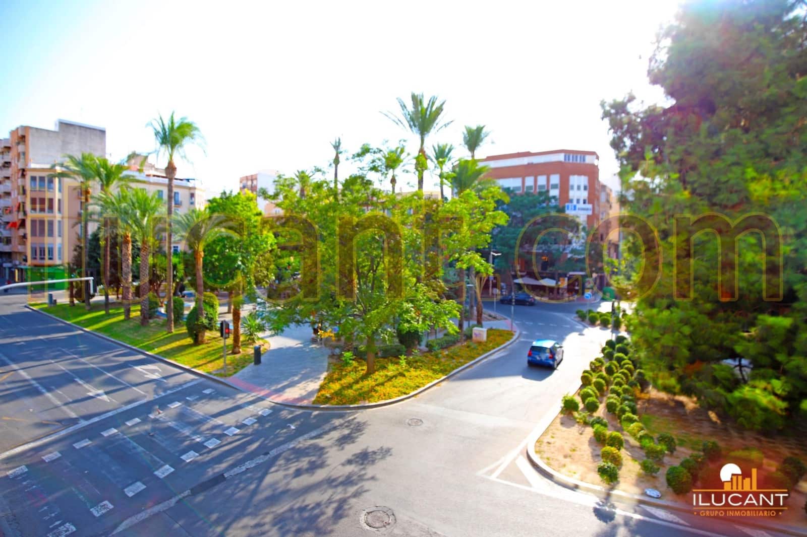 3 soveværelse Lejlighed til salg i Alicante by - € 285.000 (Ref: 9173392)