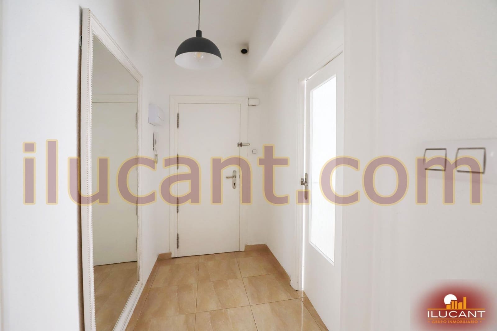 3 soveværelse Lejlighed til salg i Alicante by - € 260.000 (Ref: 9183601)