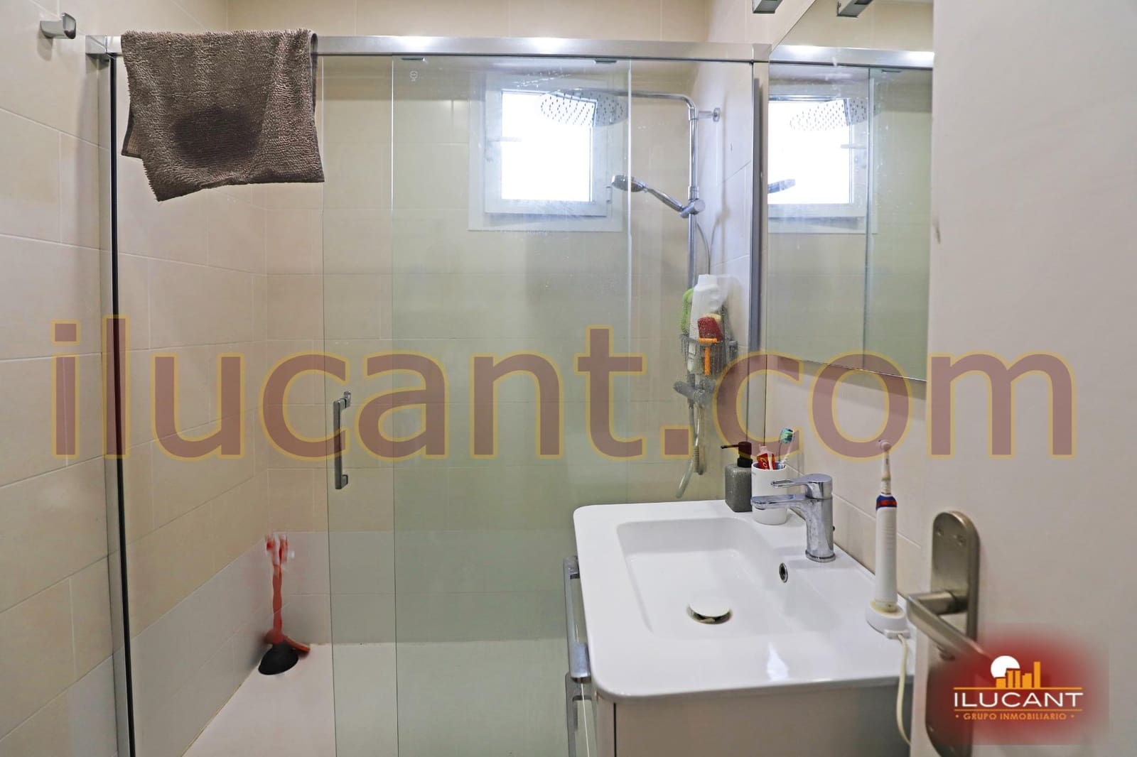 3 soveværelse Lejlighed til salg i Alicante by - € 260.000 (Ref: 9183601)