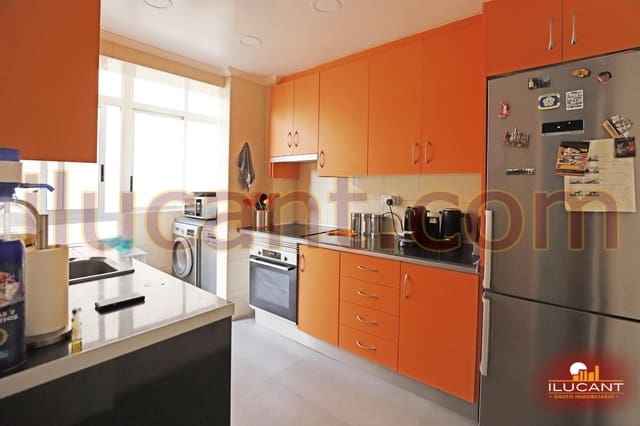 3 soveværelse Lejlighed til salg i Mercado, Alicante by - € 260.000 (Ref: 9183601)