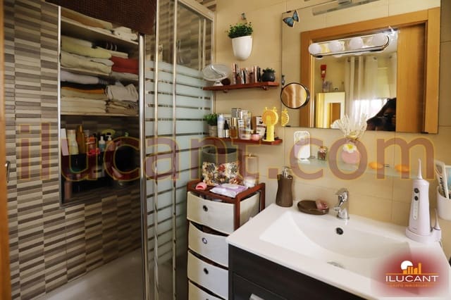 4 soverom Villa til salgs i Divina Pastora, Alicante by - € 405 000 (Ref: 9202379)