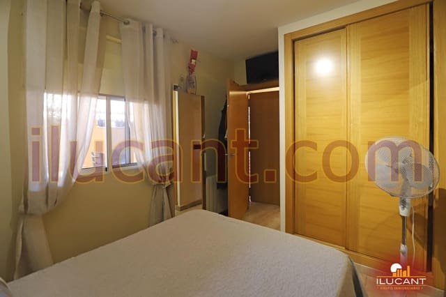 4 makuuhuone Huvila myytävänä paikassa Divina Pastora, Alicante kaupunki - 405 000 € (Ref: 9202379)