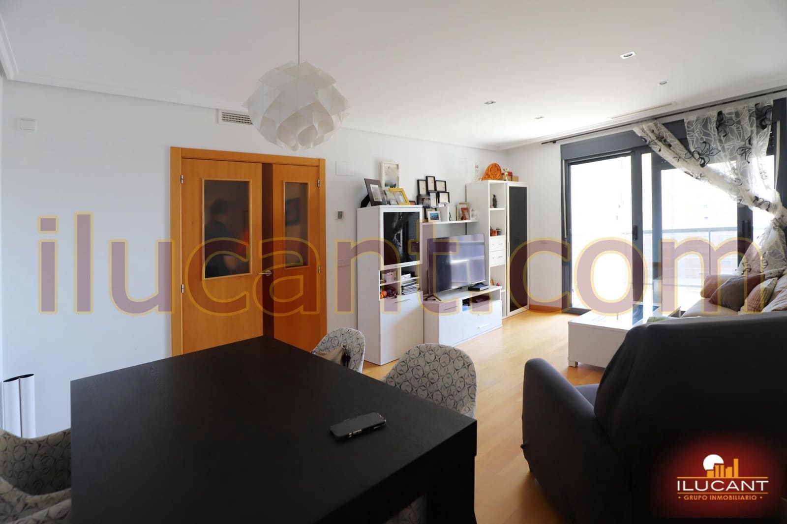 2 makuuhuone Asunto myytävänä paikassa Alicante kaupunki mukana uima-altaan 
autotalli - 399 000 € (Ref: 9215364)