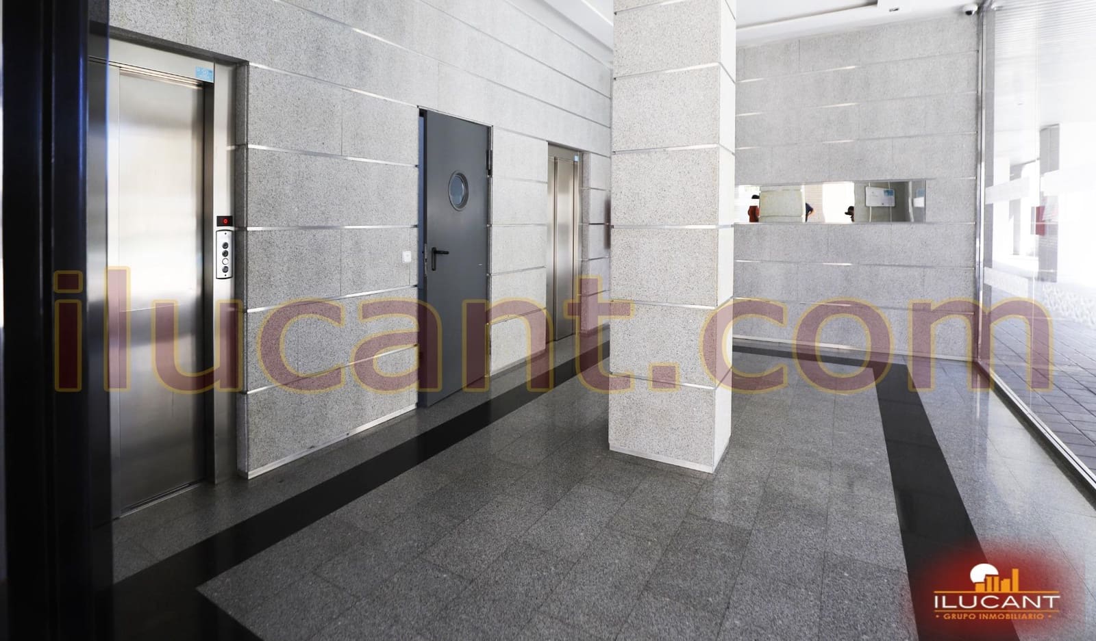 2 makuuhuone Asunto myytävänä paikassa Alicante kaupunki mukana uima-altaan 
autotalli - 399 000 € (Ref: 9215364)