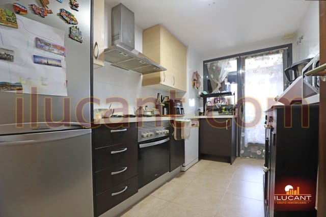 2 makuuhuone Asunto myytävänä paikassa Alicante kaupunki mukana uima-altaan 
autotalli - 399 000 € (Ref: 9215364)