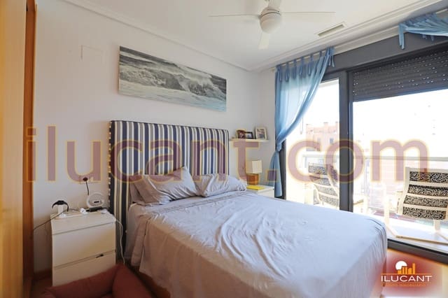 2 makuuhuone Asunto myytävänä paikassa Alicante kaupunki mukana uima-altaan 
autotalli - 399 000 € (Ref: 9215364)