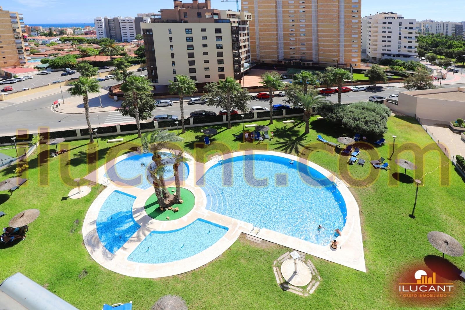 2 makuuhuone Asunto myytävänä paikassa Alicante kaupunki mukana uima-altaan 
autotalli - 399 000 € (Ref: 9215364)