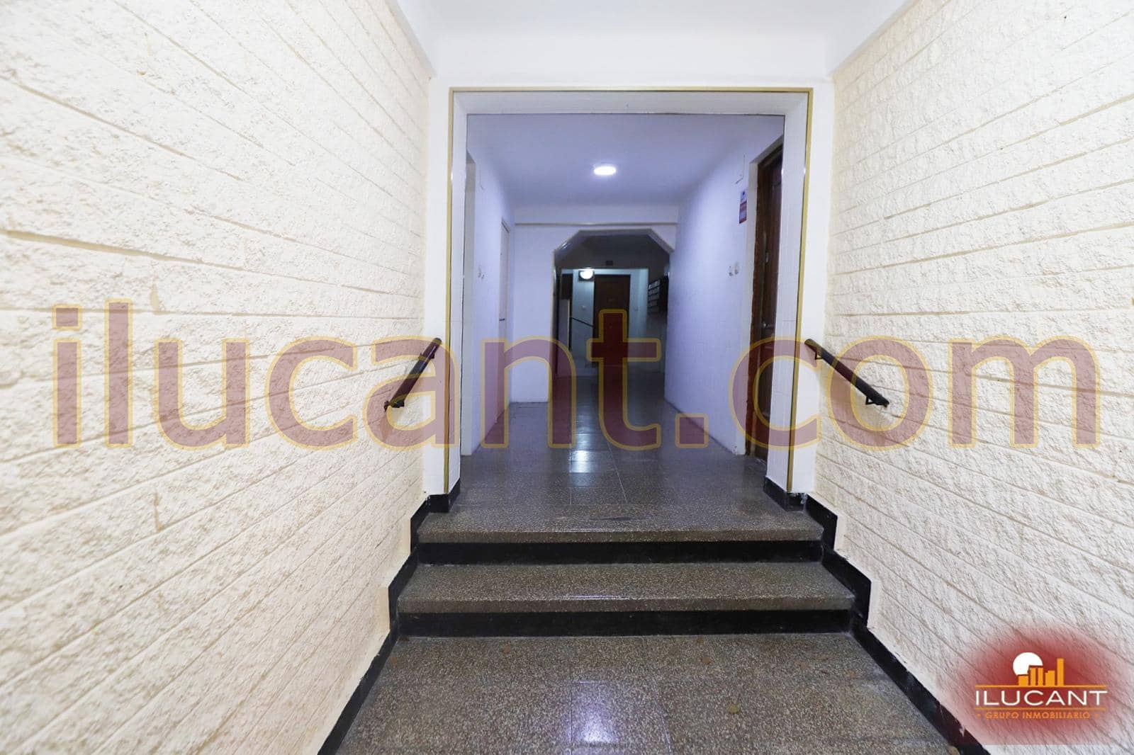 3 makuuhuone Asunto myytävänä paikassa Alicante kaupunki - 129 000 € (Ref: 9236844)