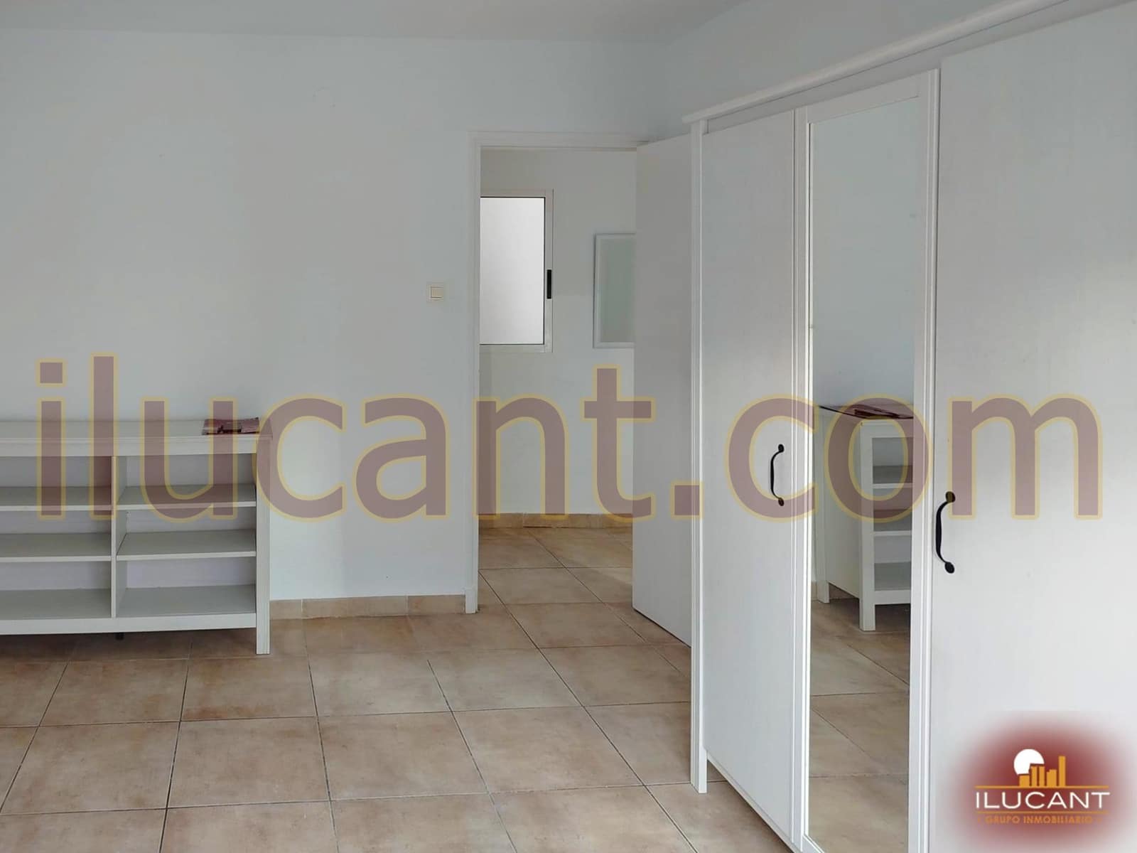 3 soveværelse Lejlighed til salg i Alicante by - € 159.000 (Ref: 9303421)