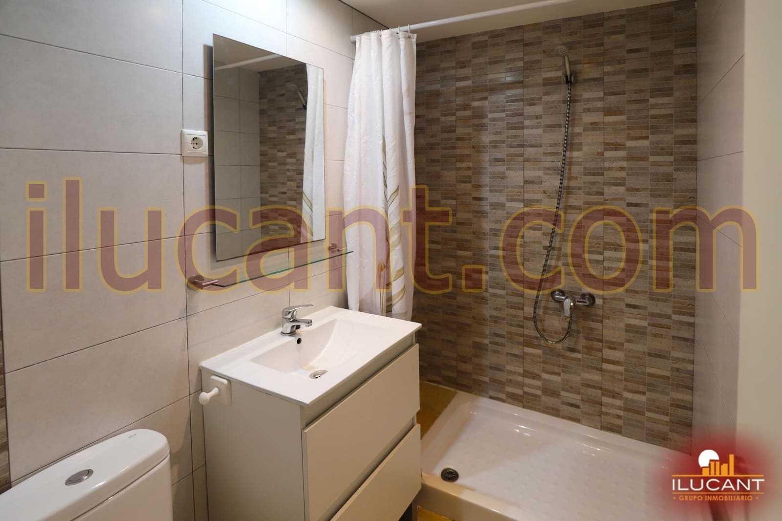 2 soverom Leilighet til salgs i Alicante by - € 150 000 (Ref: 9406693)