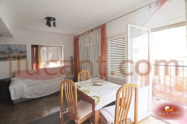 Piso de 3 habitaciones en Alicante / Alacant ciudad en venta - 134.000 € (Ref: 9446291)