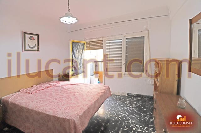 Piso de 3 habitaciones en Alicante / Alacant ciudad en venta - 134.000 € (Ref: 9446291)