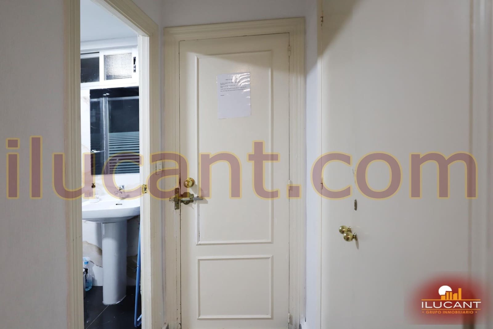 4 slaapkamer Flat te koop in Alicante stad - € 320.000 (Ref: 9452083)