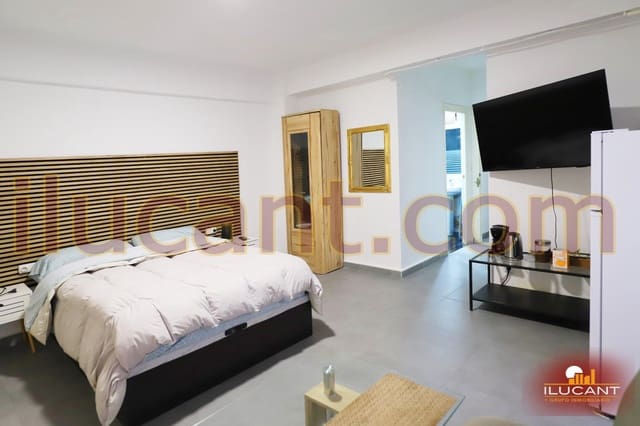 4 slaapkamer Flat te koop in Mercado, Alicante stad - € 320.000 (Ref: 9452083)