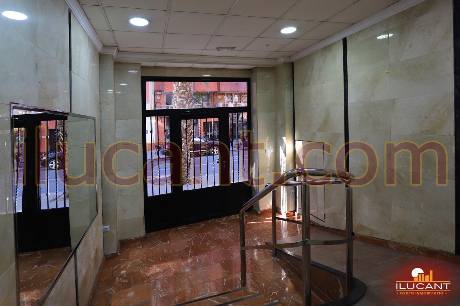 4 slaapkamer Flat te koop in Alicante stad - € 320.000 (Ref: 9452083)