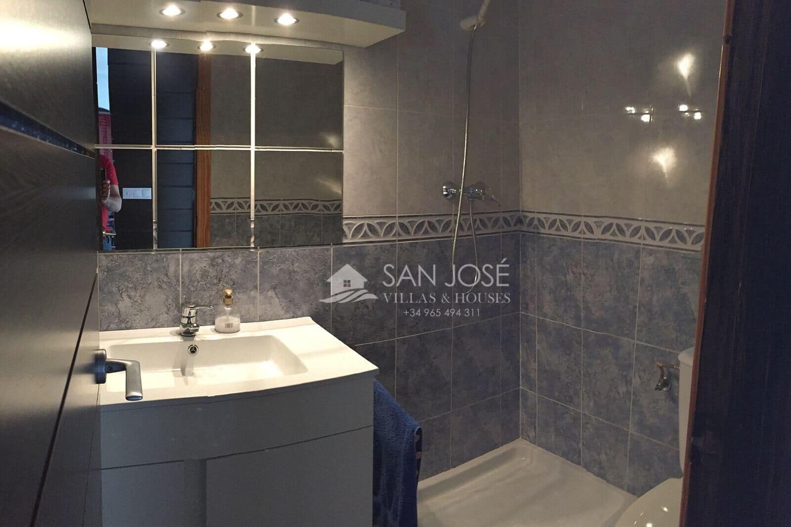 Pareado de 3 habitaciones en Monforte del Cid en venta - 210.000 € (Ref: 10011616)