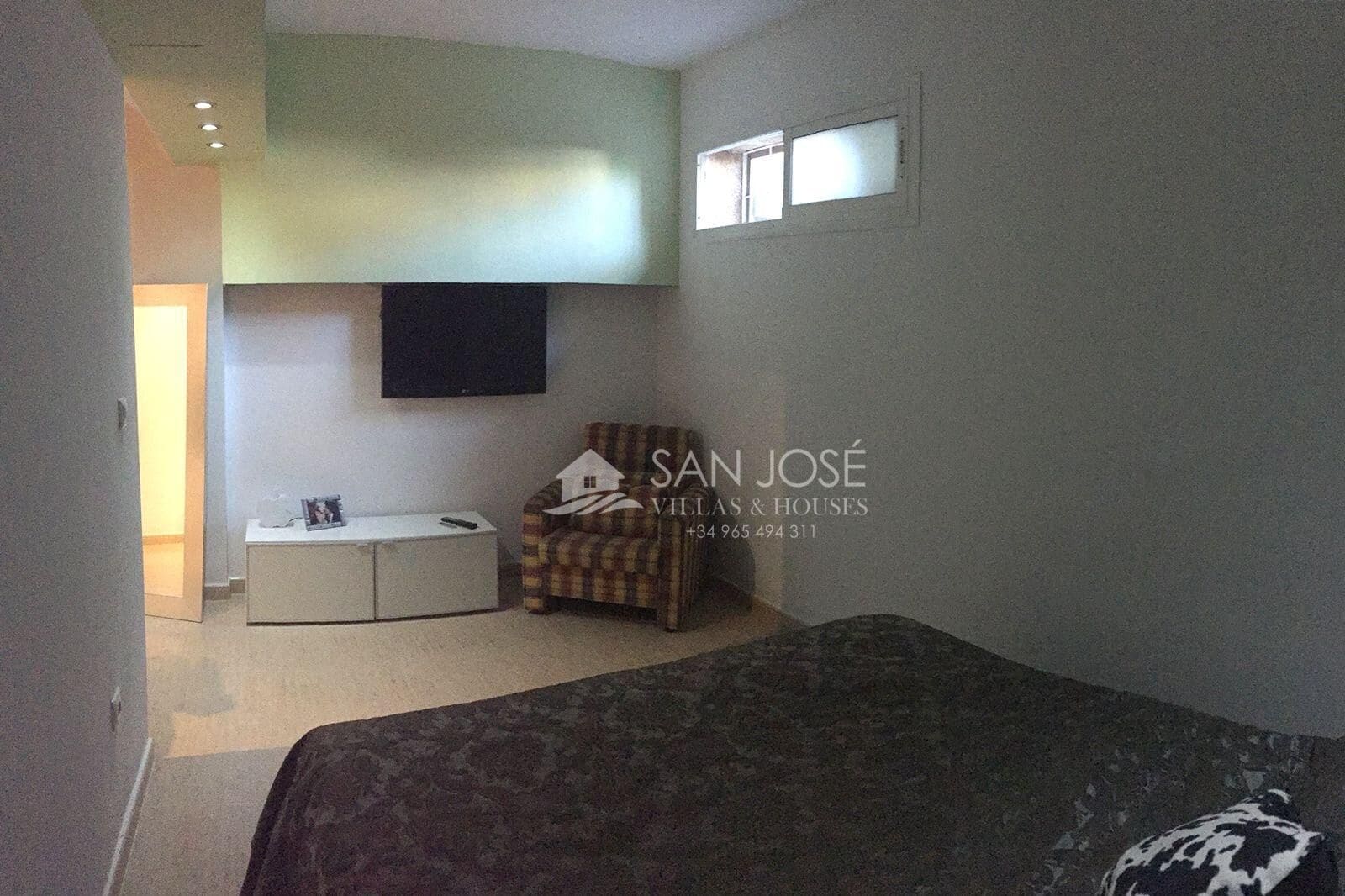 Pareado de 3 habitaciones en Monforte del Cid en venta - 210.000 € (Ref: 10011616)