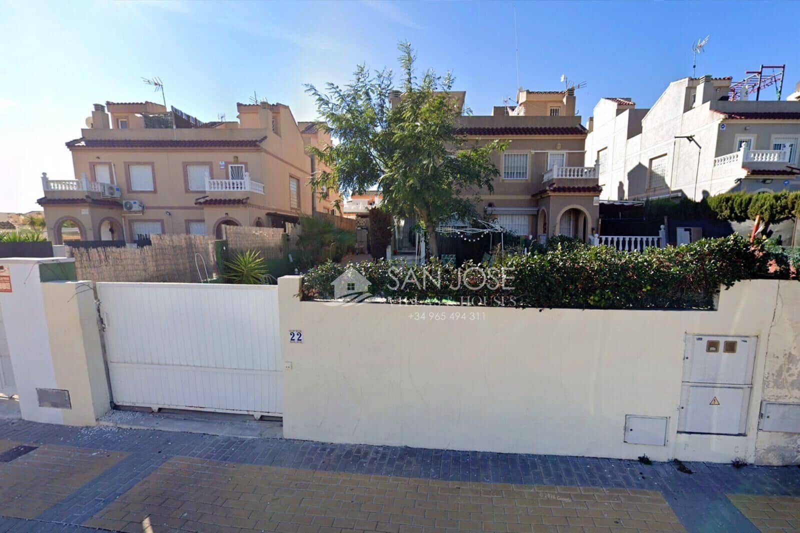 Pareado de 3 habitaciones en Monforte del Cid en venta - 210.000 € (Ref: 10011616)