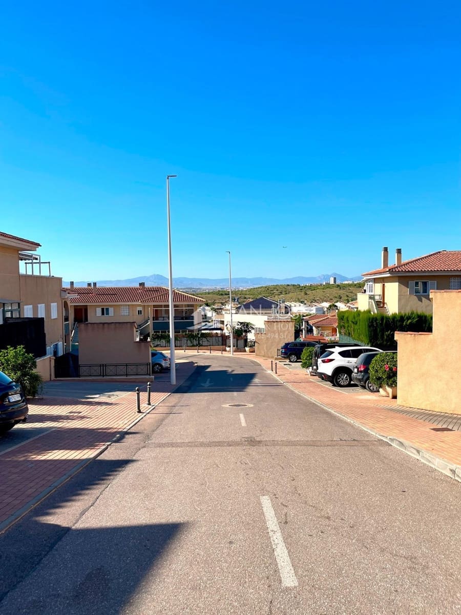 2 sypialnia Bungalow na sprzedaż w Gran Alacant z basenem - 205 000 € (Ref: 10024369)