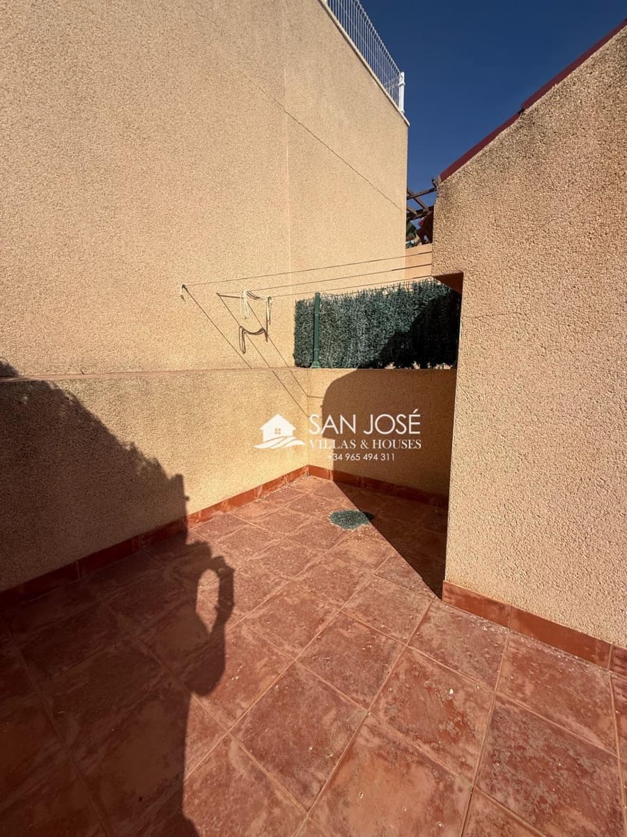 Villa/Maison Mitoyenne de 2 chambres à louer à Monforte del Cid - 900 € (Ref: 10030714)