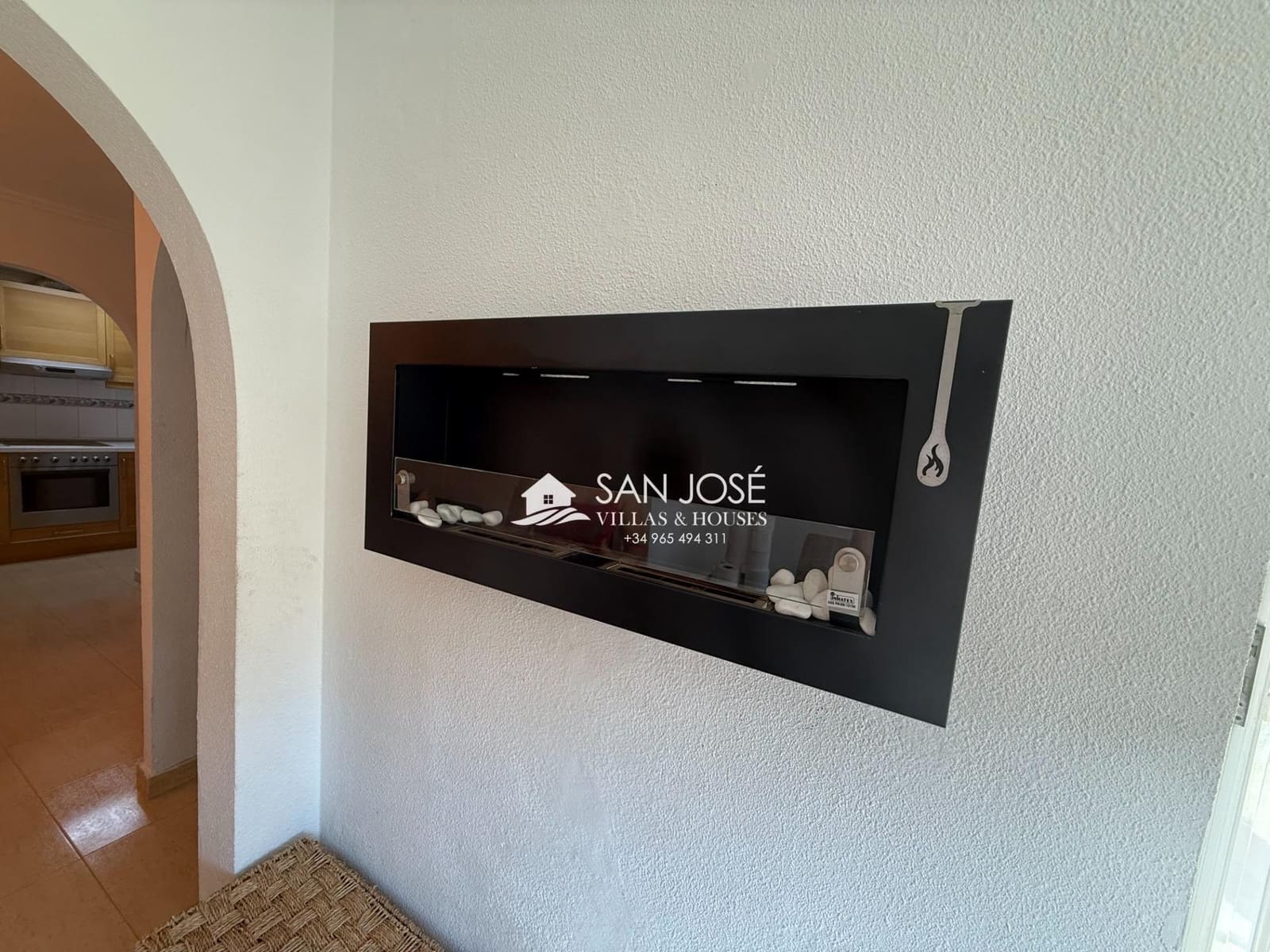 Villa/Maison Mitoyenne de 2 chambres à louer à Monforte del Cid - 900 € (Ref: 10030714)