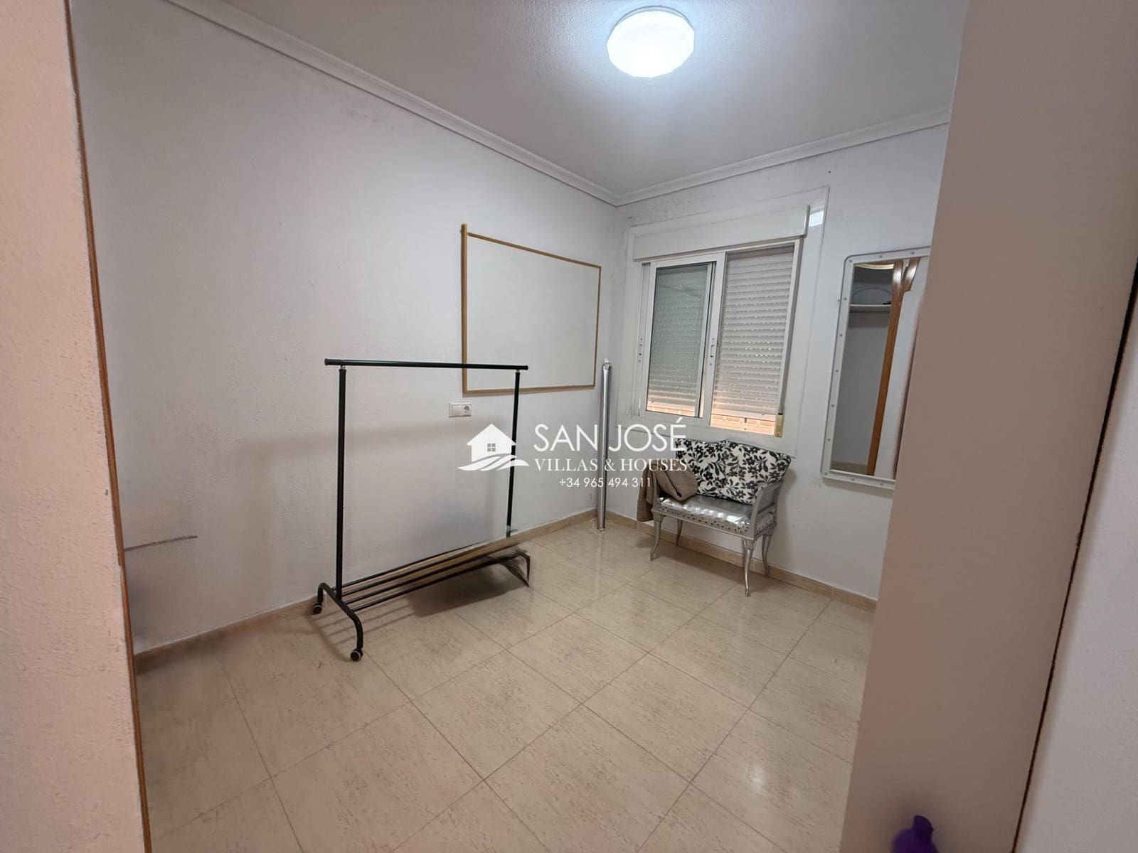 Villa/Maison Mitoyenne de 2 chambres à louer à Monforte del Cid - 900 € (Ref: 10030714)