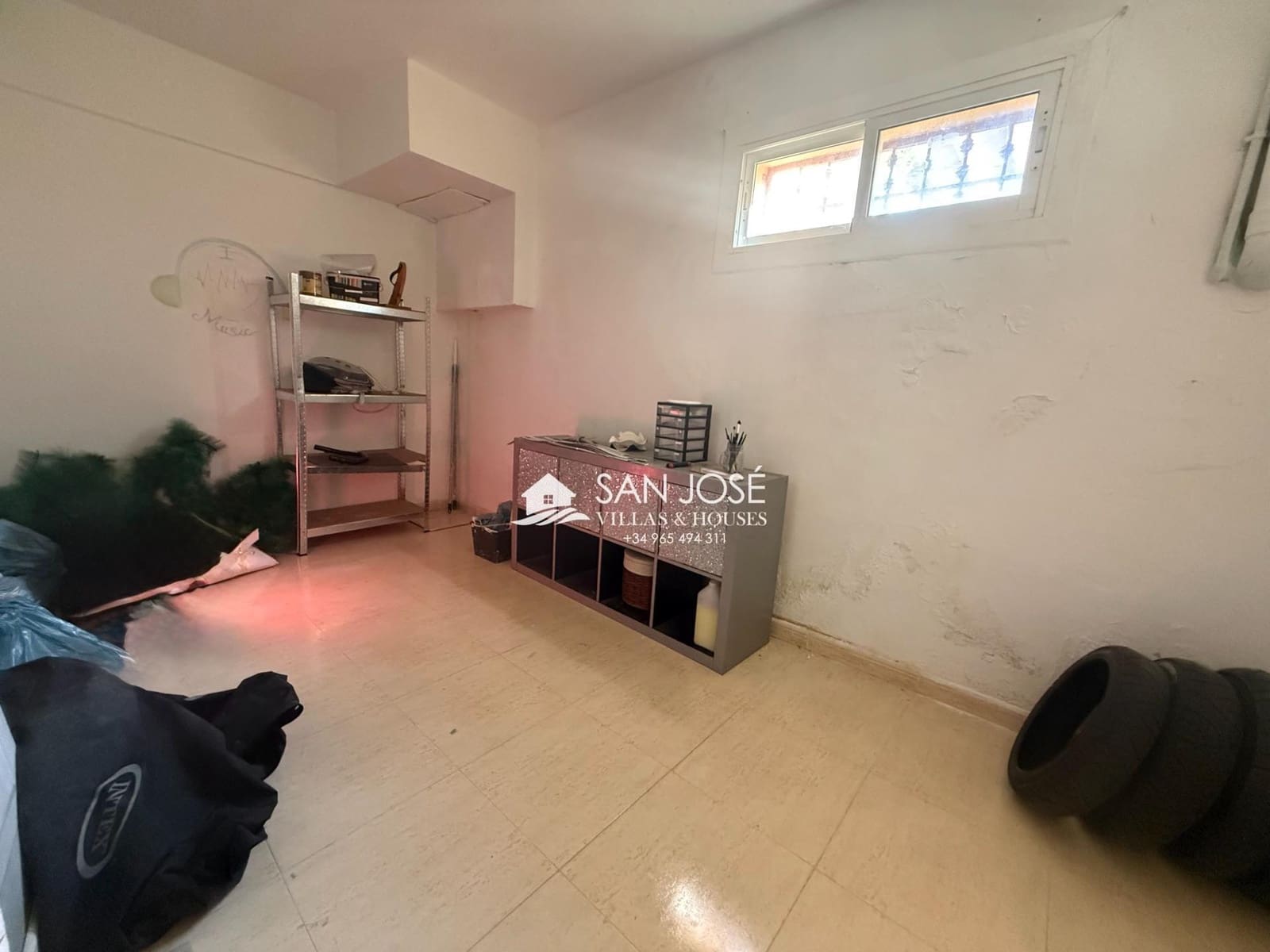 Villa/Maison Mitoyenne de 2 chambres à louer à Monforte del Cid - 900 € (Ref: 10030714)
