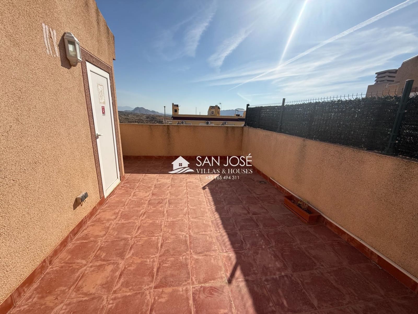 Villa/Maison Mitoyenne de 2 chambres à louer à Monforte del Cid - 900 € (Ref: 10030714)