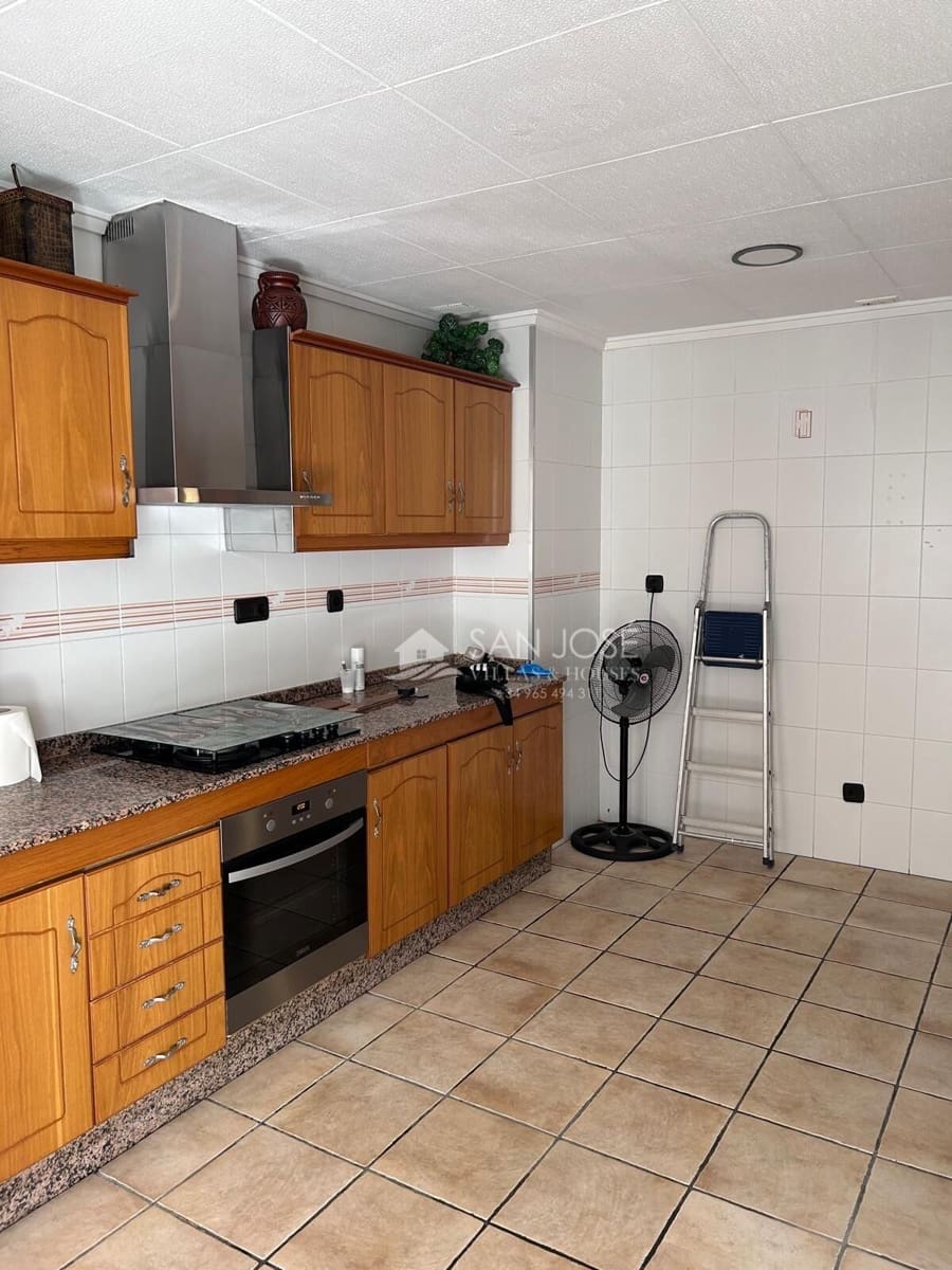3 Zimmer Wohnung zu verkaufen in Aspe mit Garage - 138.000 € (Ref: 10033895)
