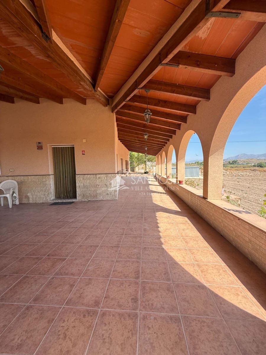 Chalet de 2 habitaciones en Novelda en venta - 275.000 € (Ref: 10035553)
