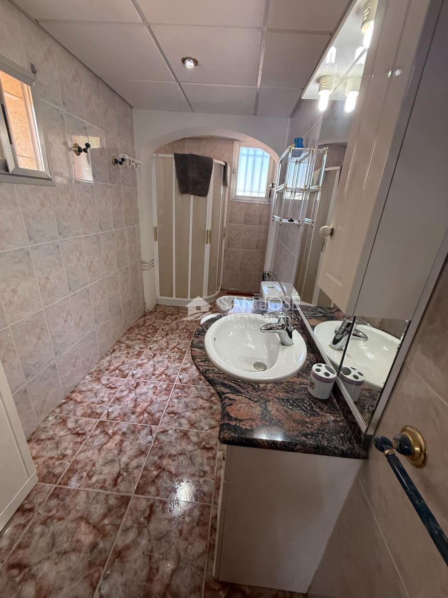 Chalet de 2 habitaciones en Novelda en venta - 275.000 € (Ref: 10035553)