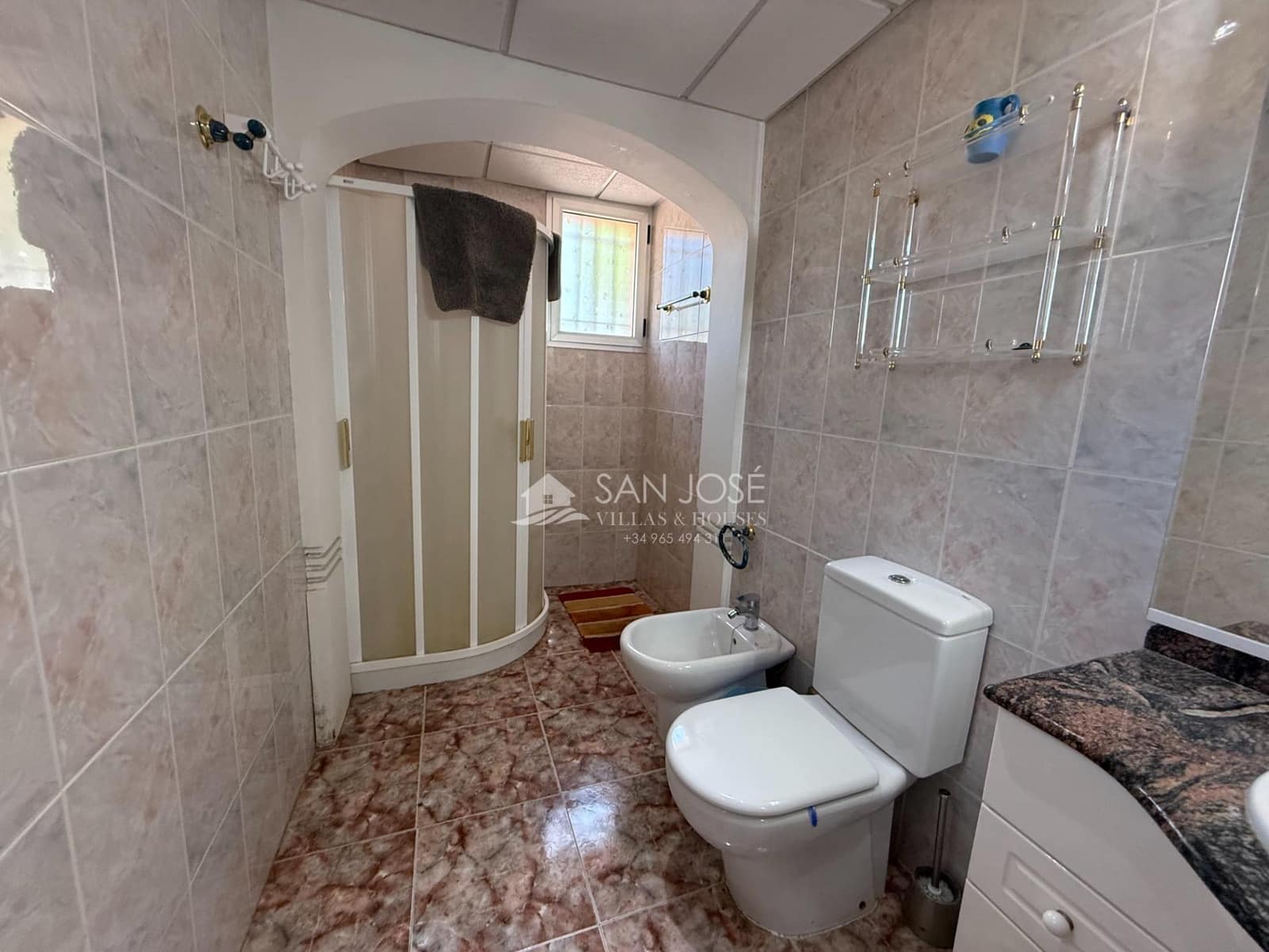 Chalet de 2 habitaciones en Novelda en venta - 275.000 € (Ref: 10035553)