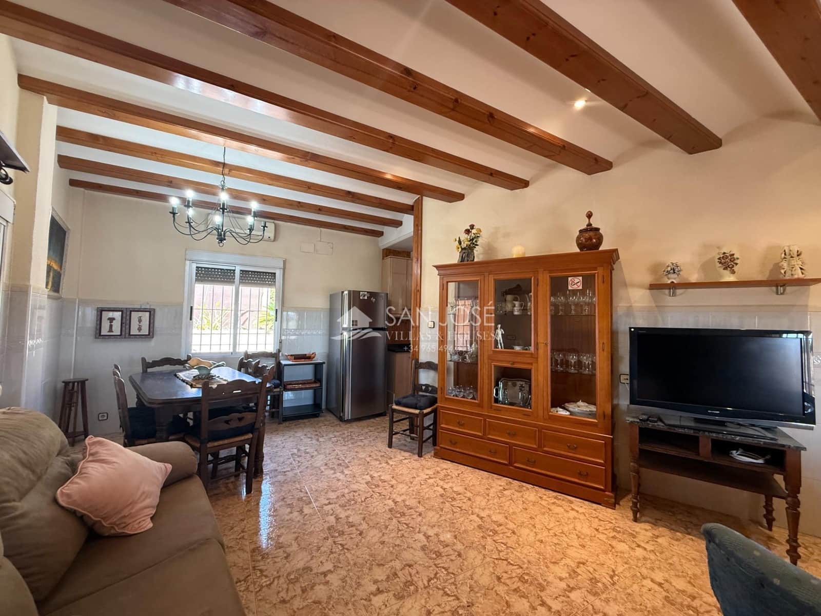 Chalet de 2 habitaciones en Novelda en venta - 275.000 € (Ref: 10035553)