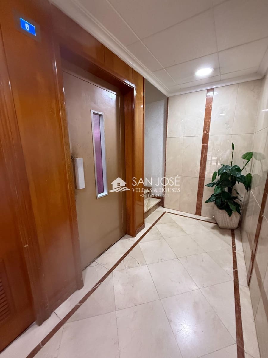 Piso de 4 habitaciones en Novelda en venta - 157.260 € (Ref: 10049546)