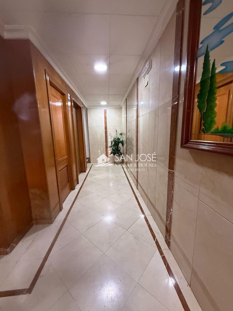 Piso de 4 habitaciones en Novelda en venta - 157.260 € (Ref: 10049546)