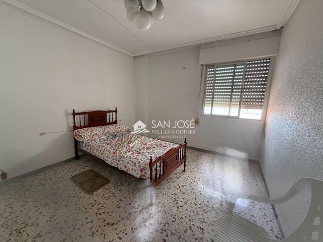 Piso de 4 habitaciones en Novelda en venta - 157.260 € (Ref: 10049546)