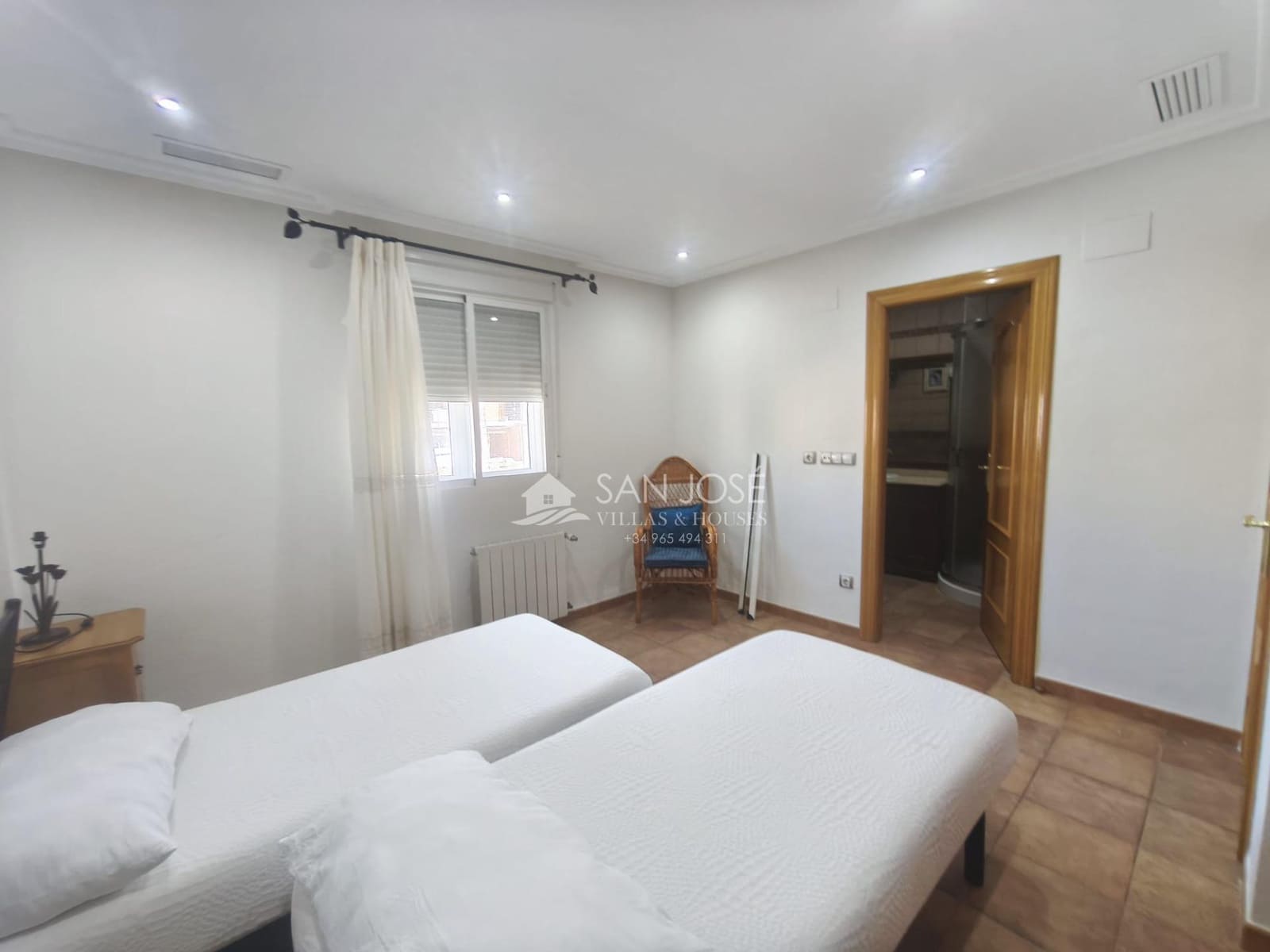 4 soverom Bungalow til leie i Aspe - € 850 (Ref: 10055530)