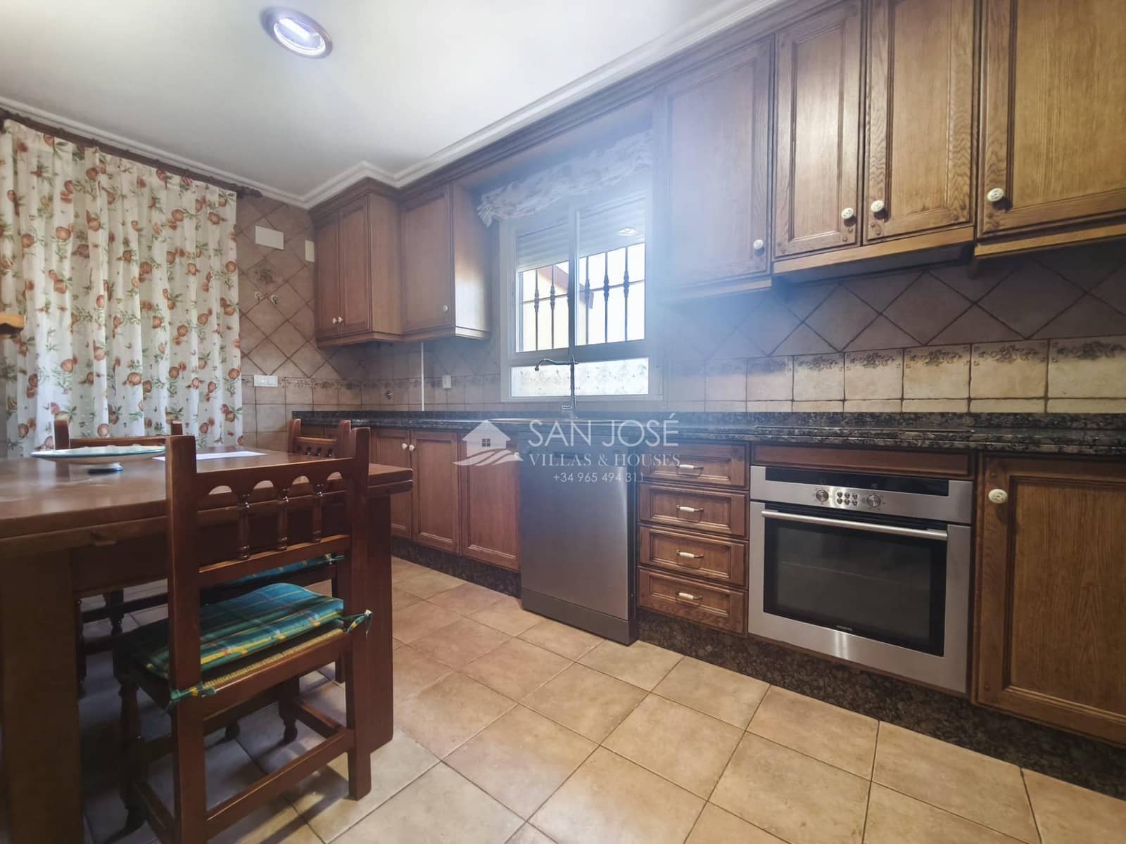4 soverom Bungalow til leie i Aspe - € 850 (Ref: 10055530)