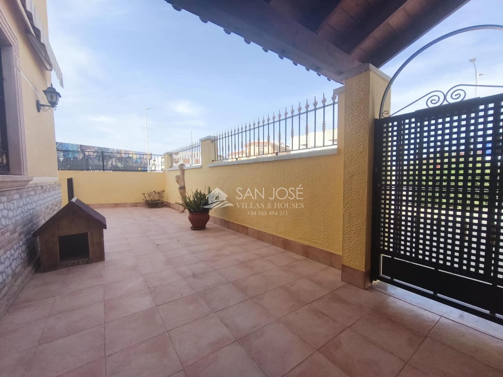 4 soverom Bungalow til leie i Aspe - € 850 (Ref: 10055530)