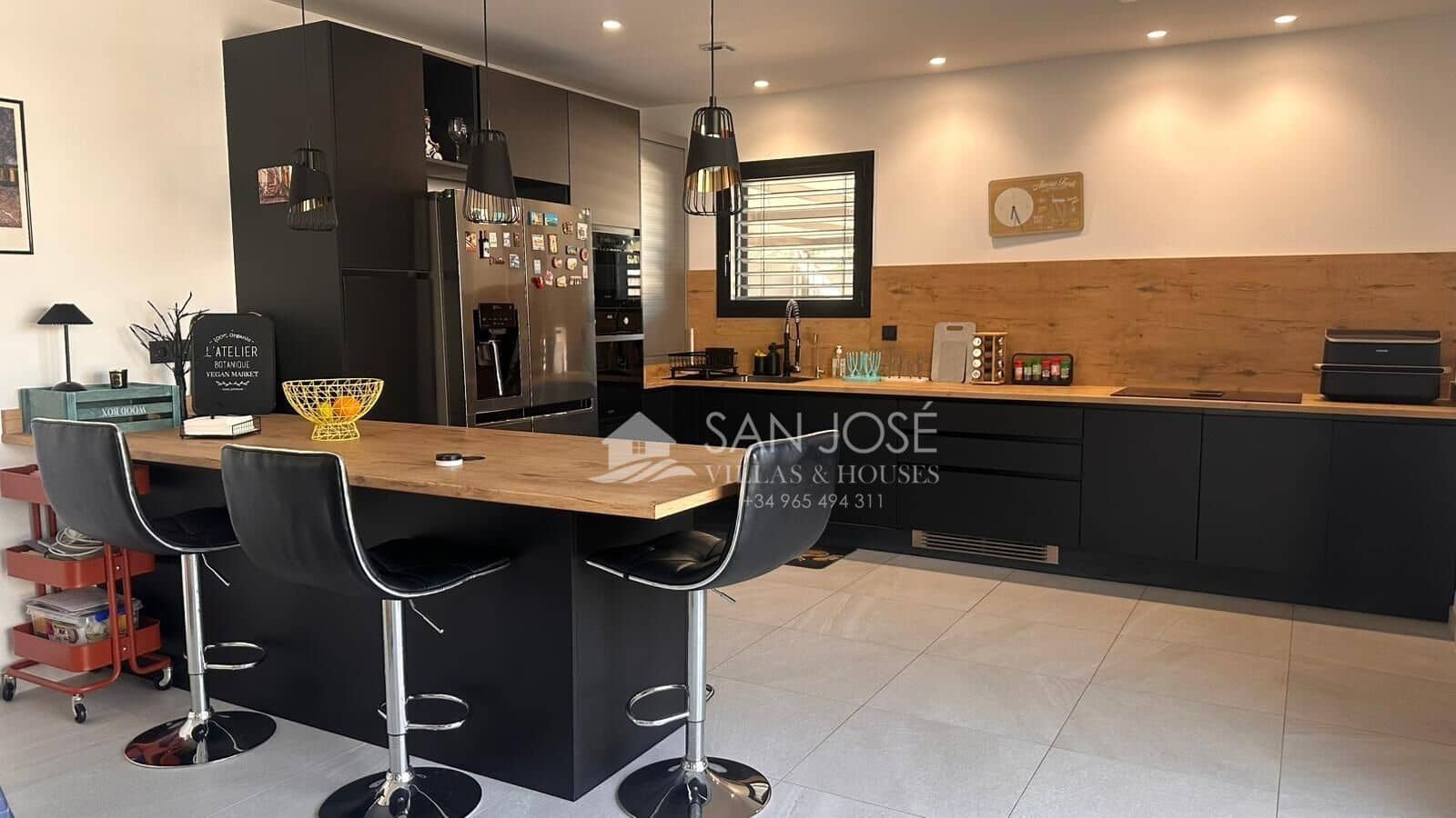 3 makuuhuone Huvila vuokrattavana paikassa Aspe mukana uima-altaan - 2 400 € (Ref: 10055531)