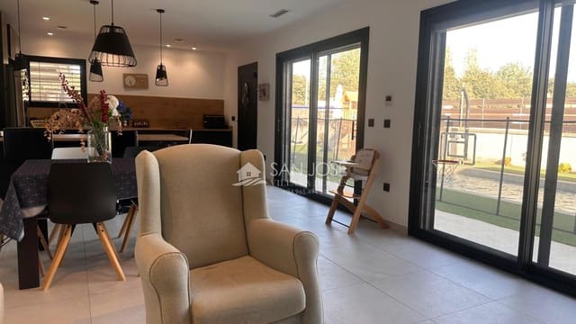 3 makuuhuone Huvila vuokrattavana paikassa Aspe - 2 400 € (Ref: 10055531)