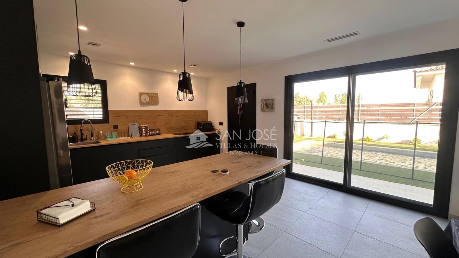 3 makuuhuone Huvila vuokrattavana paikassa Aspe mukana uima-altaan - 2 400 € (Ref: 10055531)