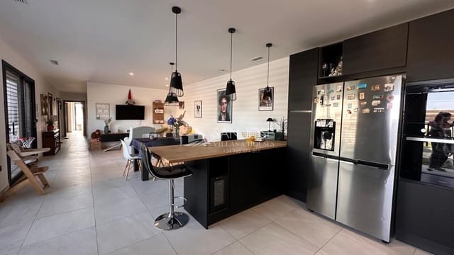 3 Zimmer Villa zu vermieten in Aspe mit Pool - 2.200 € (Ref: 10055531)