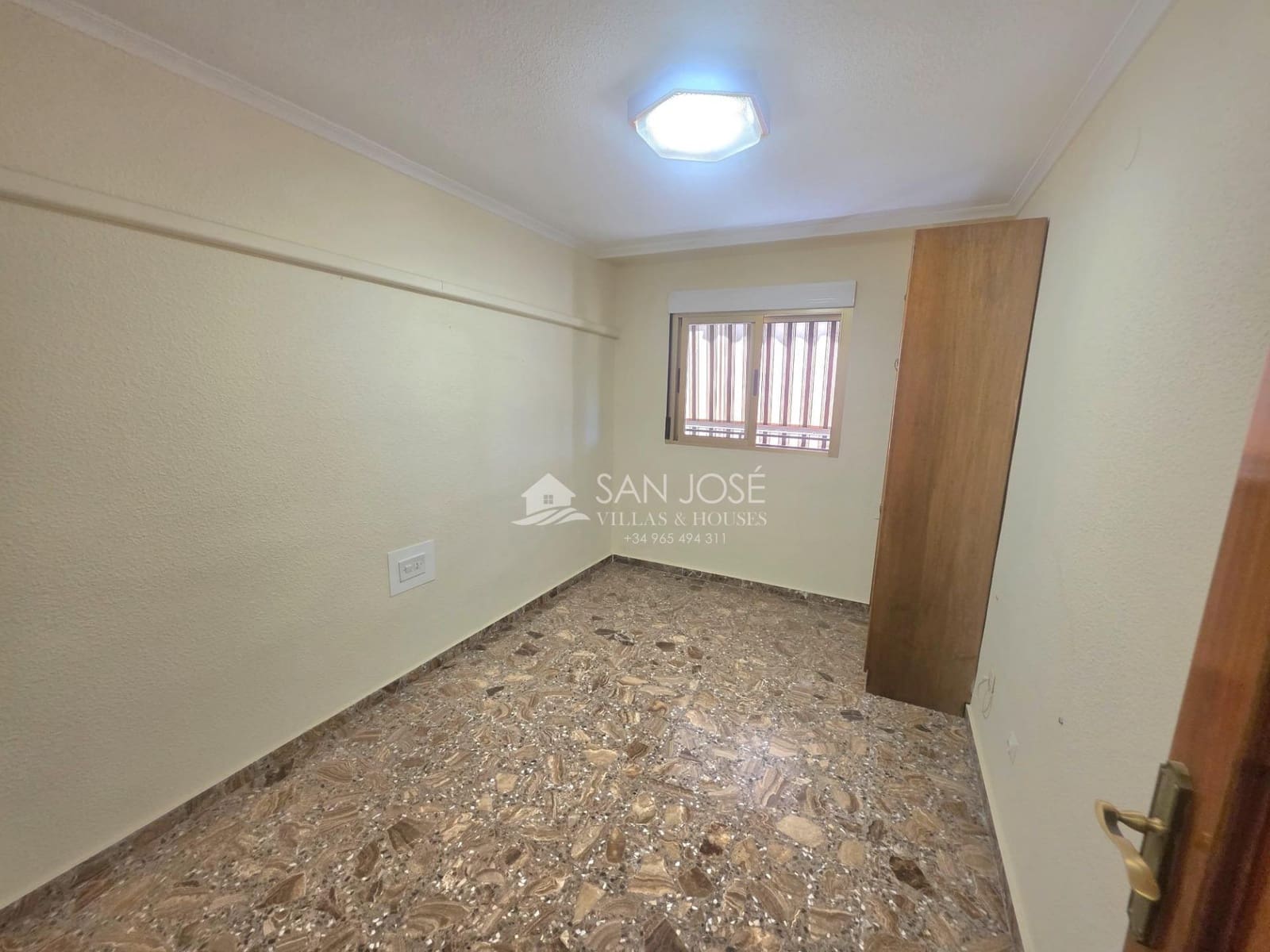 4 Zimmer Wohnung zu verkaufen in San Vicente / Sant Vicent del Raspeig mit Garage - 270.000 € (Ref: 10062194)