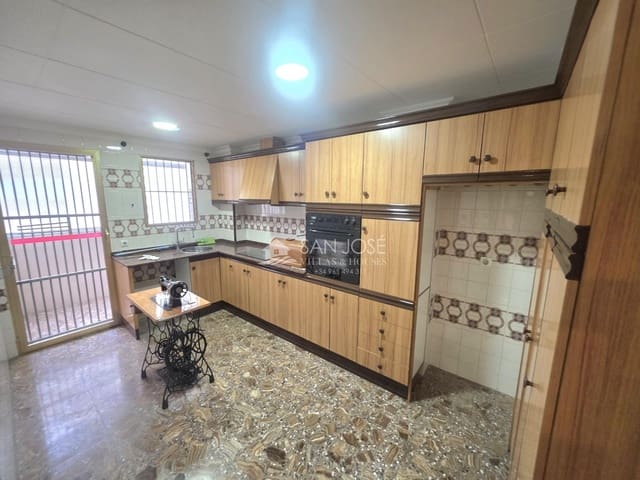 4 Zimmer Wohnung zu verkaufen in San Vicente / Sant Vicent del Raspeig mit Garage - 270.000 € (Ref: 10062194)